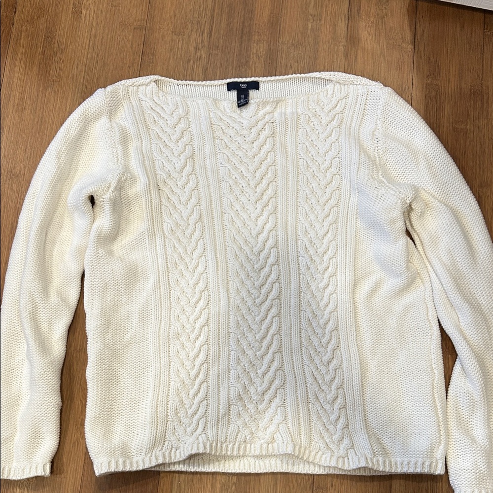 GAP Women's Ivory Cable Knit Sweater